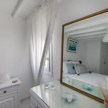 Chora Charm Maisonette 別荘